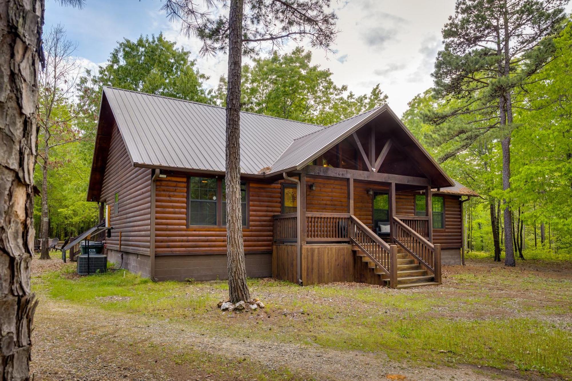 Cross Timbers Cabin On The Grove'S 25-Acres Broken Bow Kültér fotó