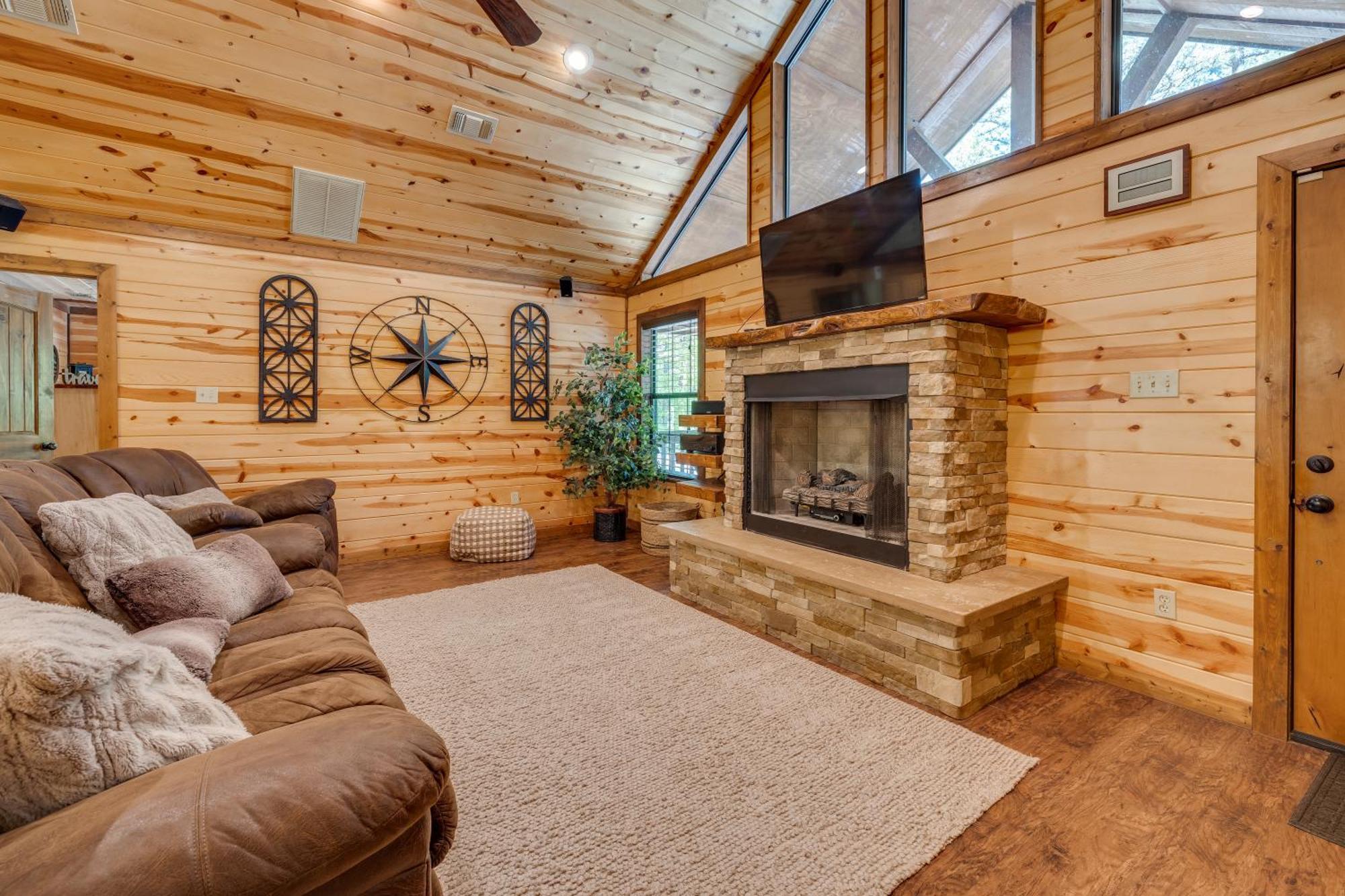 Cross Timbers Cabin On The Grove'S 25-Acres Broken Bow Kültér fotó